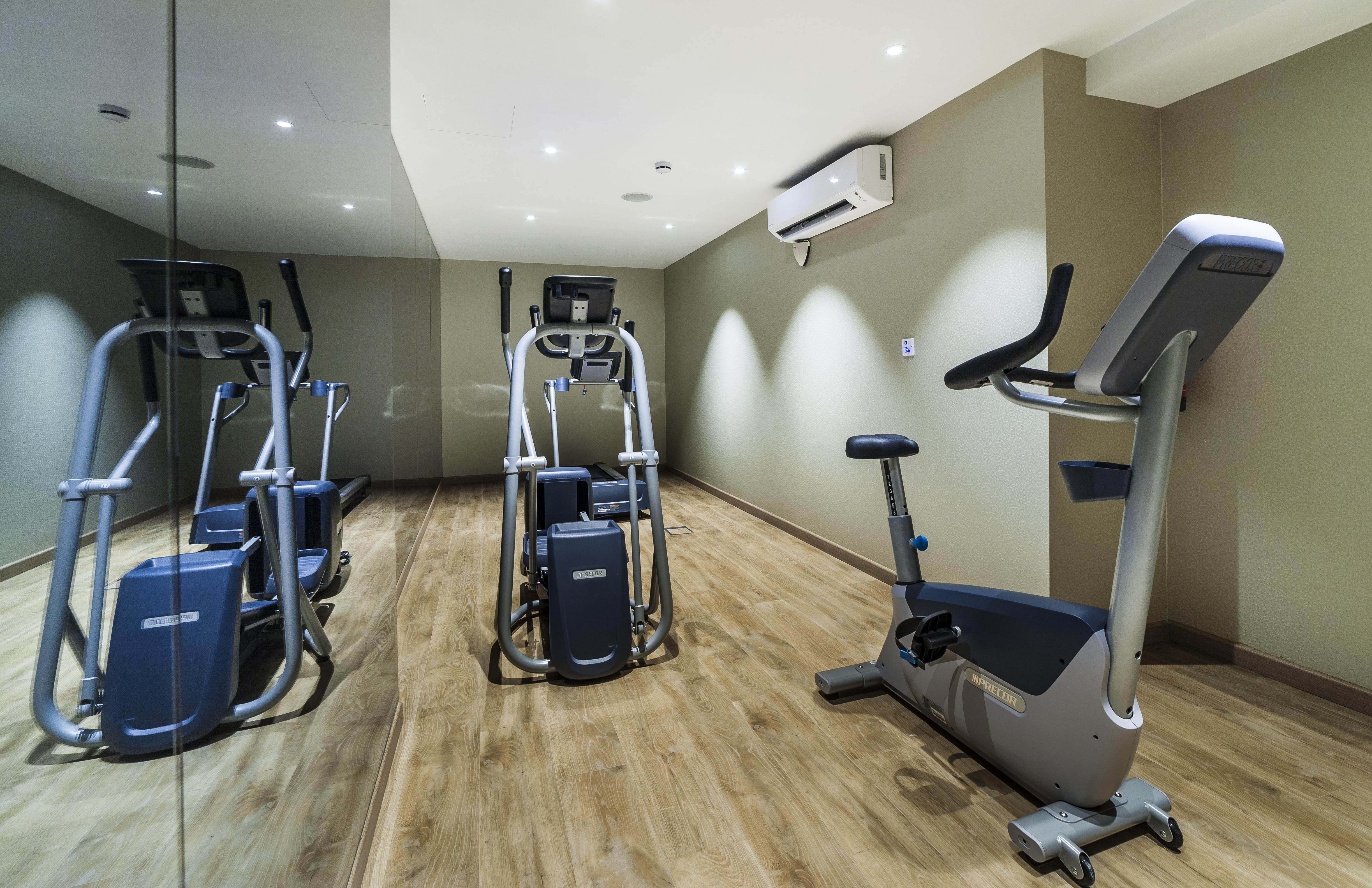Eurostars Marivent Hotel PMI Buitenkant foto Fitness room