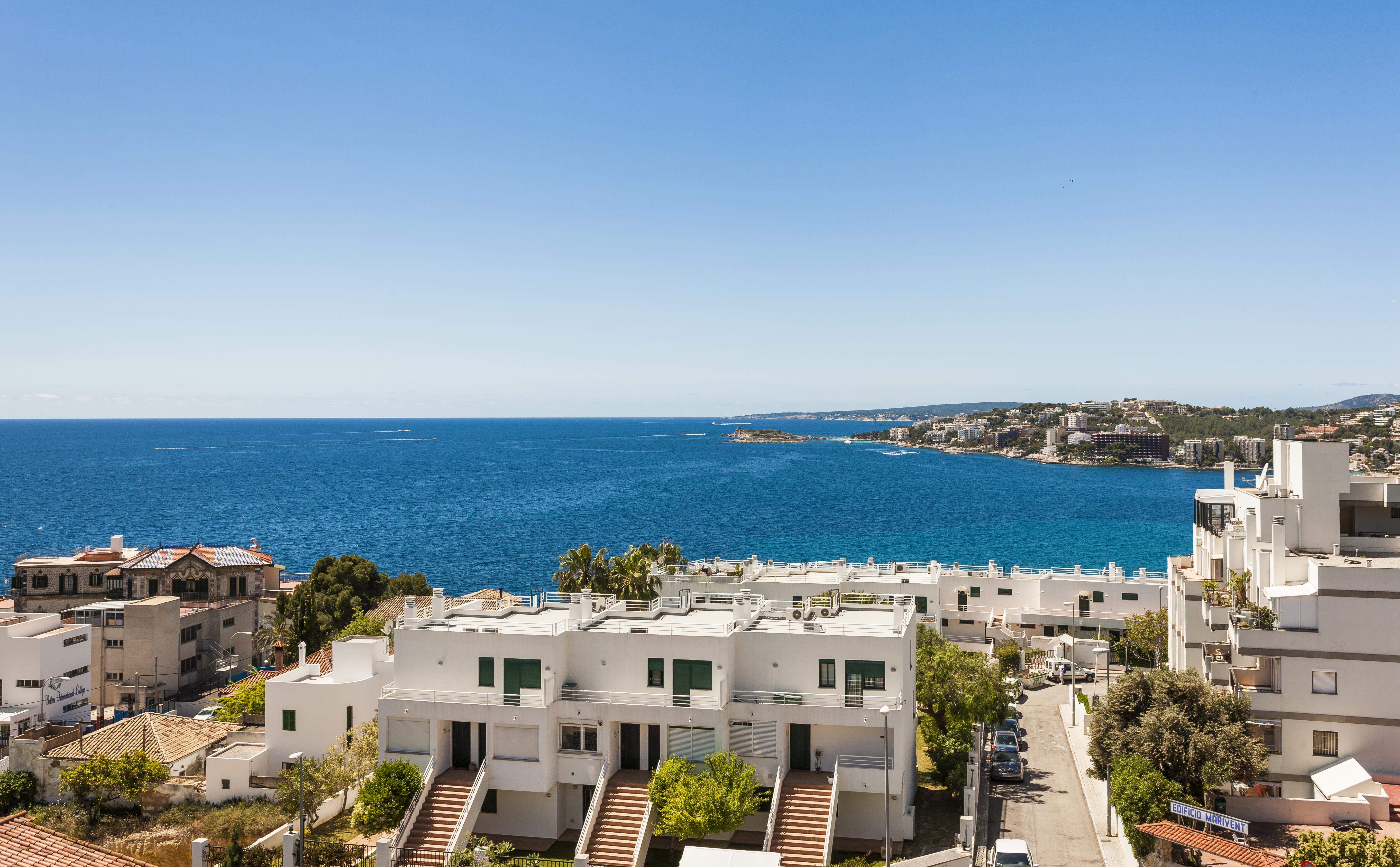 Eurostars Marivent Hotel PMI Buitenkant foto A view of the sea from the balcony of a house in Portals Nous